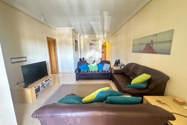 Tweedehands - Appartement / flat -
Jacarilla - Inland