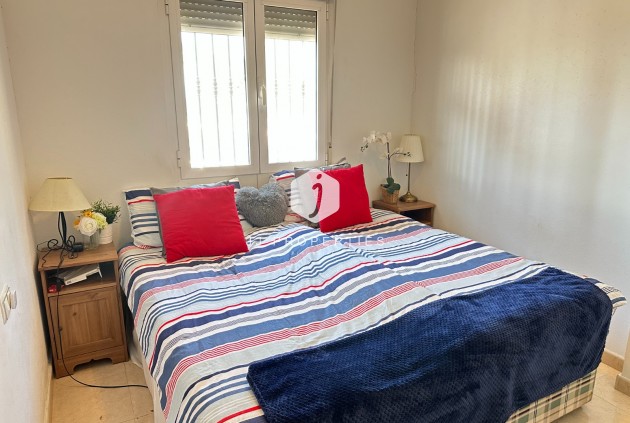 Tweedehands - Appartement / flat -
Jacarilla - Inland