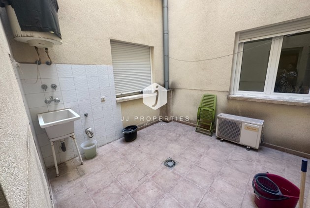 Tweedehands - Appartement / flat -
Jacarilla - Inland