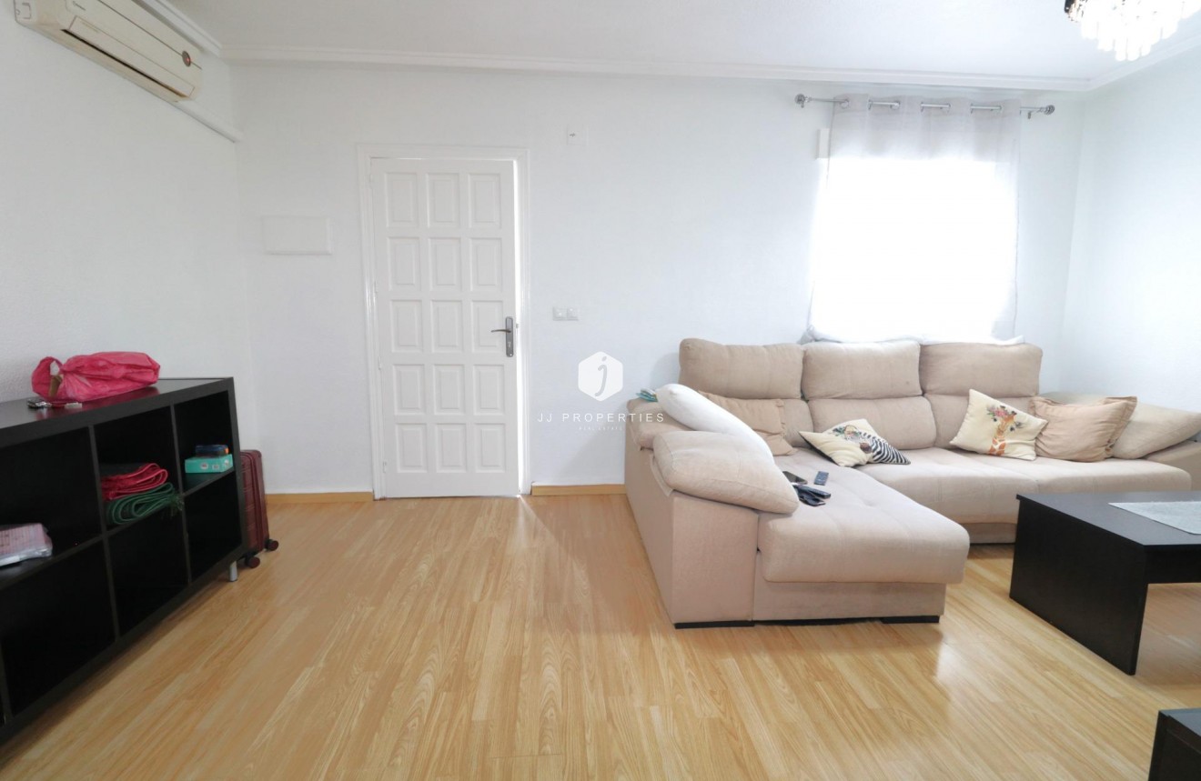 Resale - Chalet -
Torrevieja - Carrefour