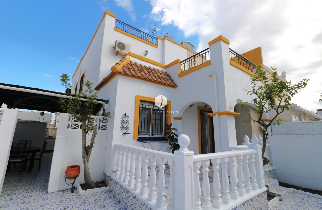 Resale - Chalet -
Torrevieja - Carrefour