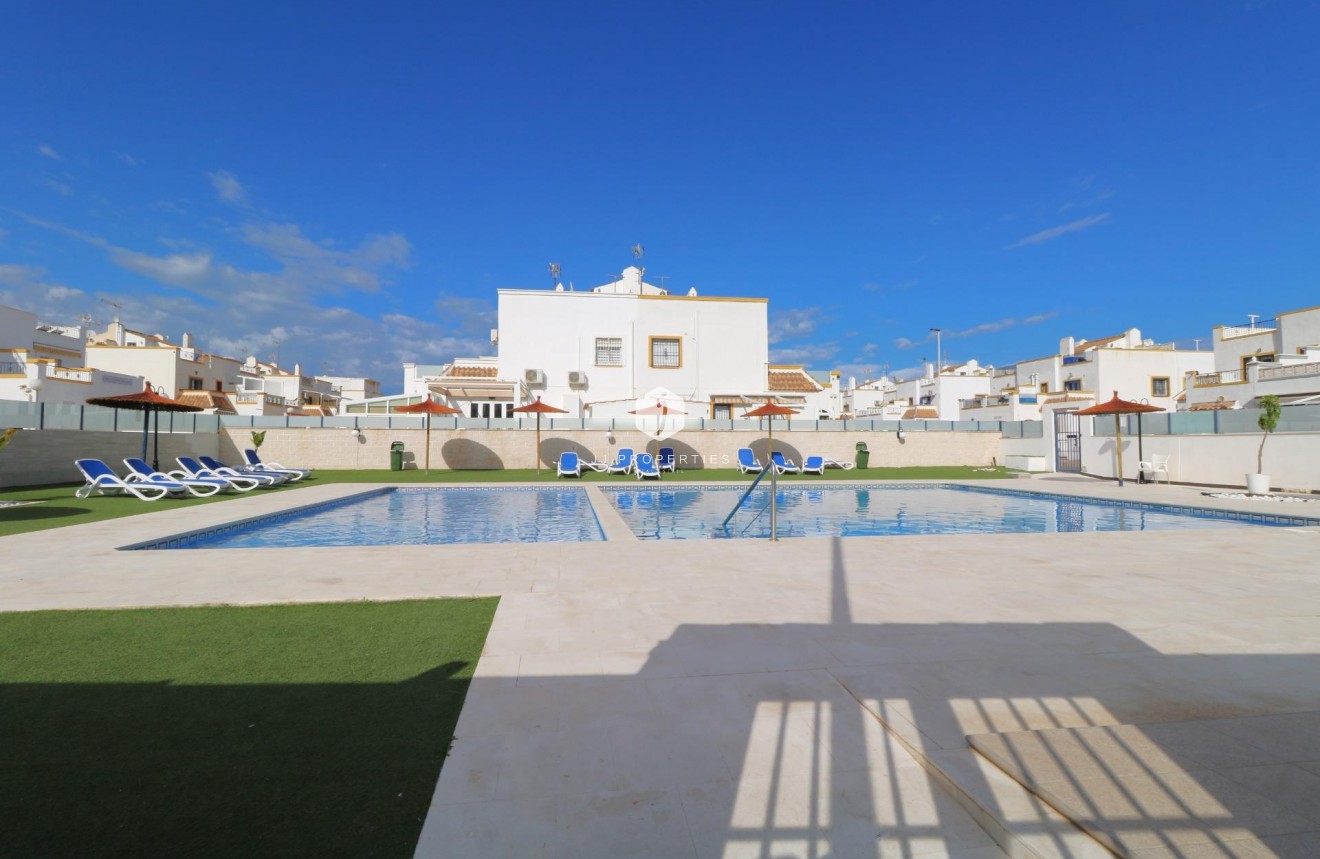 Resale - Chalet -
Torrevieja - Carrefour
