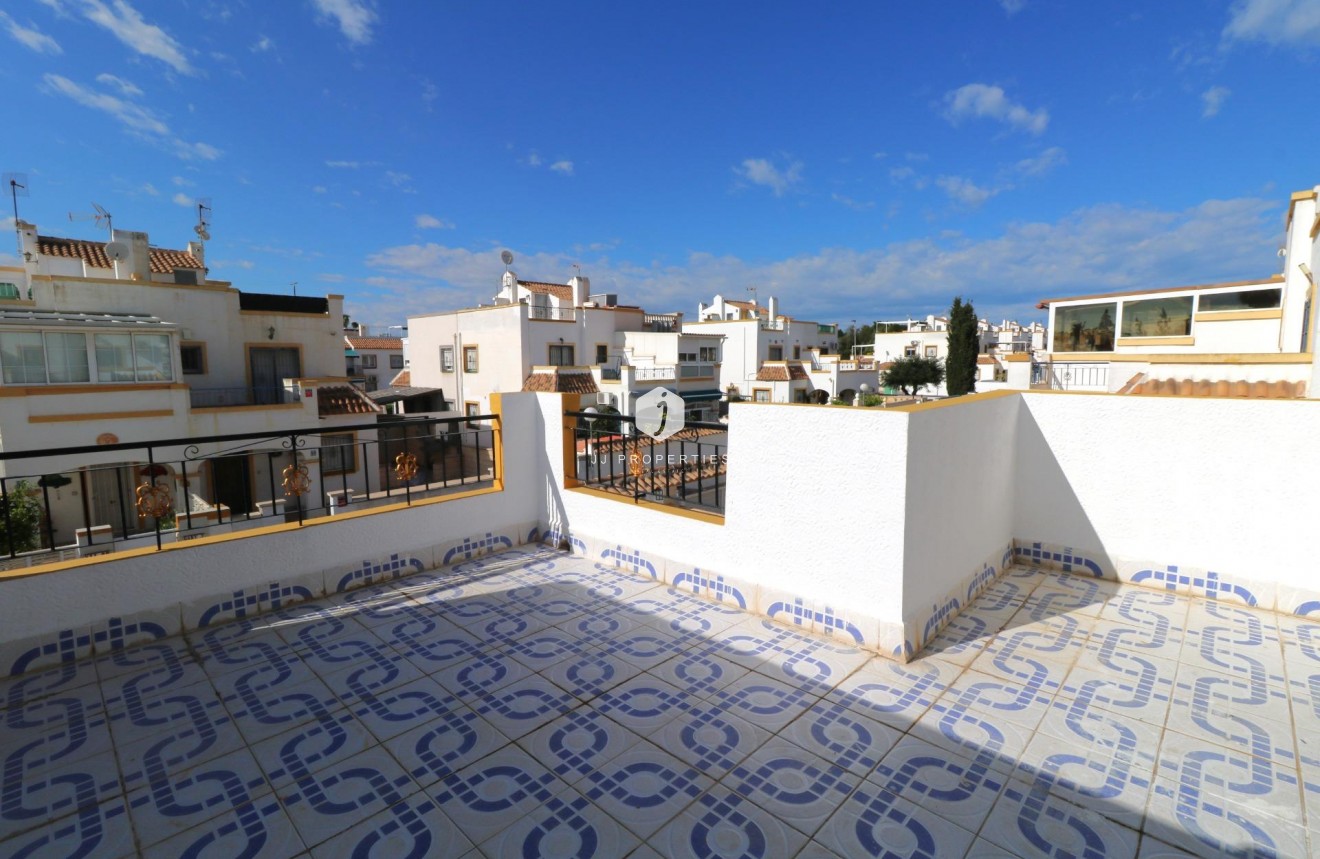 Resale - Chalet -
Torrevieja - Carrefour