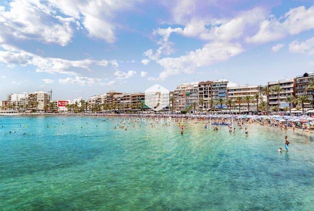 Tweedehands - Appartement / flat -
Torrevieja - Parque las naciones