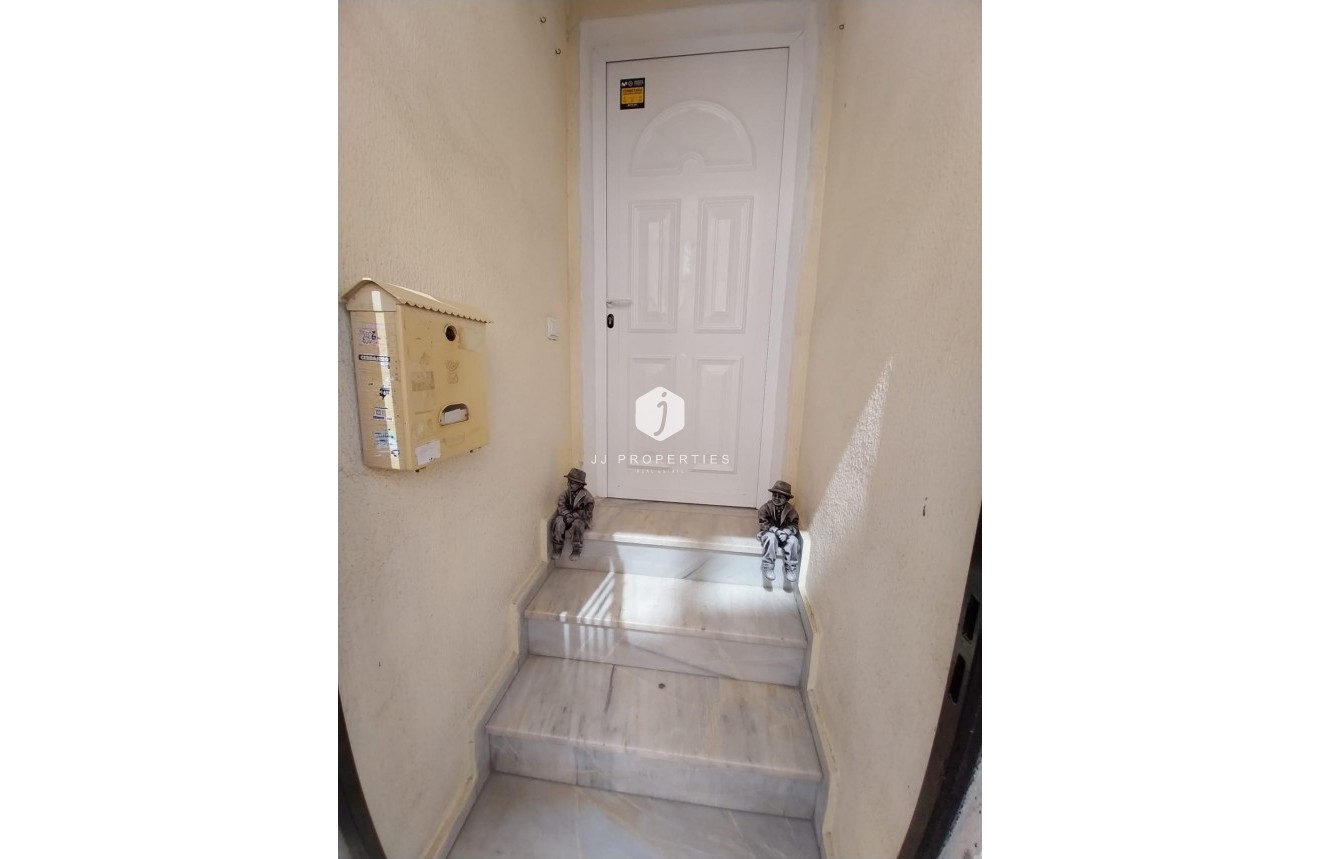D'occasion - Appartement -
Torrevieja - Centro