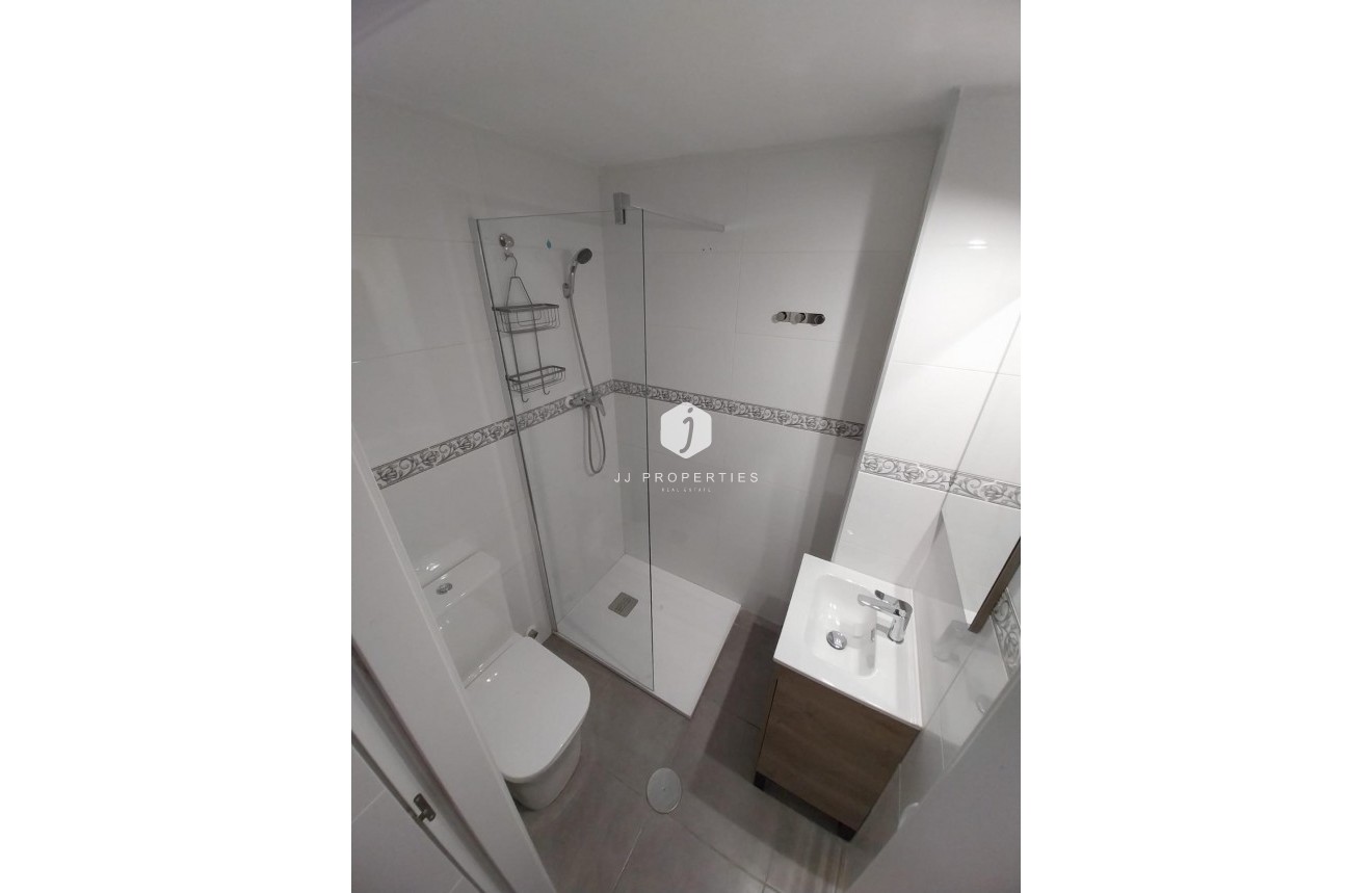 D'occasion - Appartement -
Torrevieja - Centro