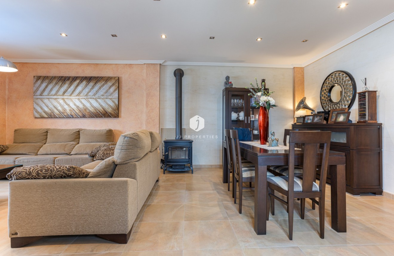 Aus zweiter Hand - Villa -
Los Montesinos - Costa Blanca
