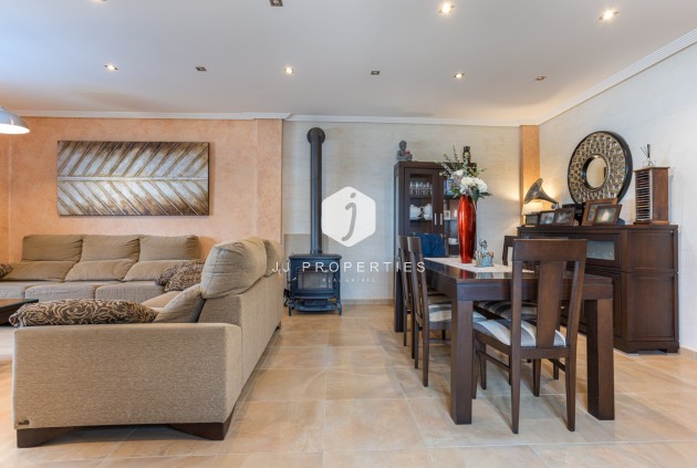 Aus zweiter Hand - Villa -
Los Montesinos - Costa Blanca