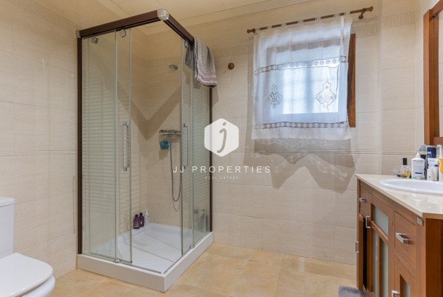 Aus zweiter Hand - Villa -
Los Montesinos - Costa Blanca
