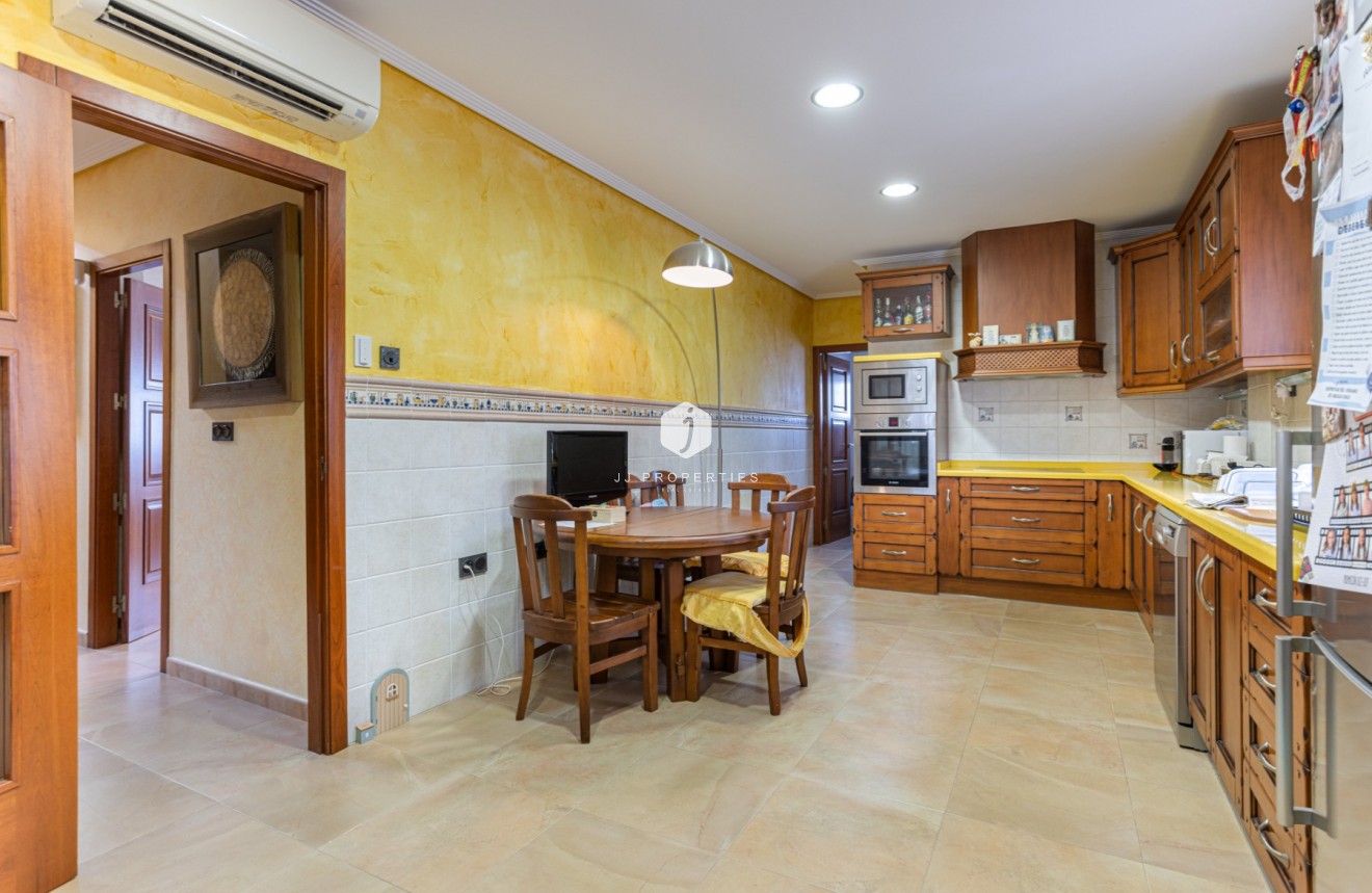 Aus zweiter Hand - Villa -
Los Montesinos - Costa Blanca