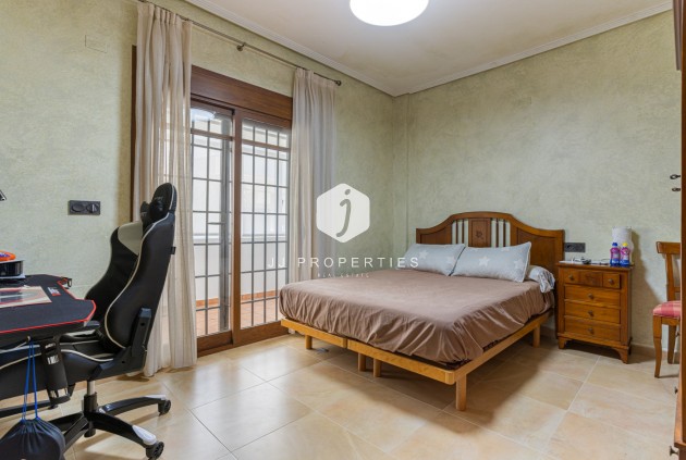 Aus zweiter Hand - Villa -
Los Montesinos - Costa Blanca