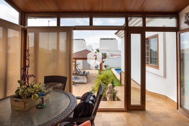 Aus zweiter Hand - Villa -
Los Montesinos - Costa Blanca