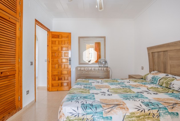 Resale - Villa -
Torrevieja - Costa Blanca