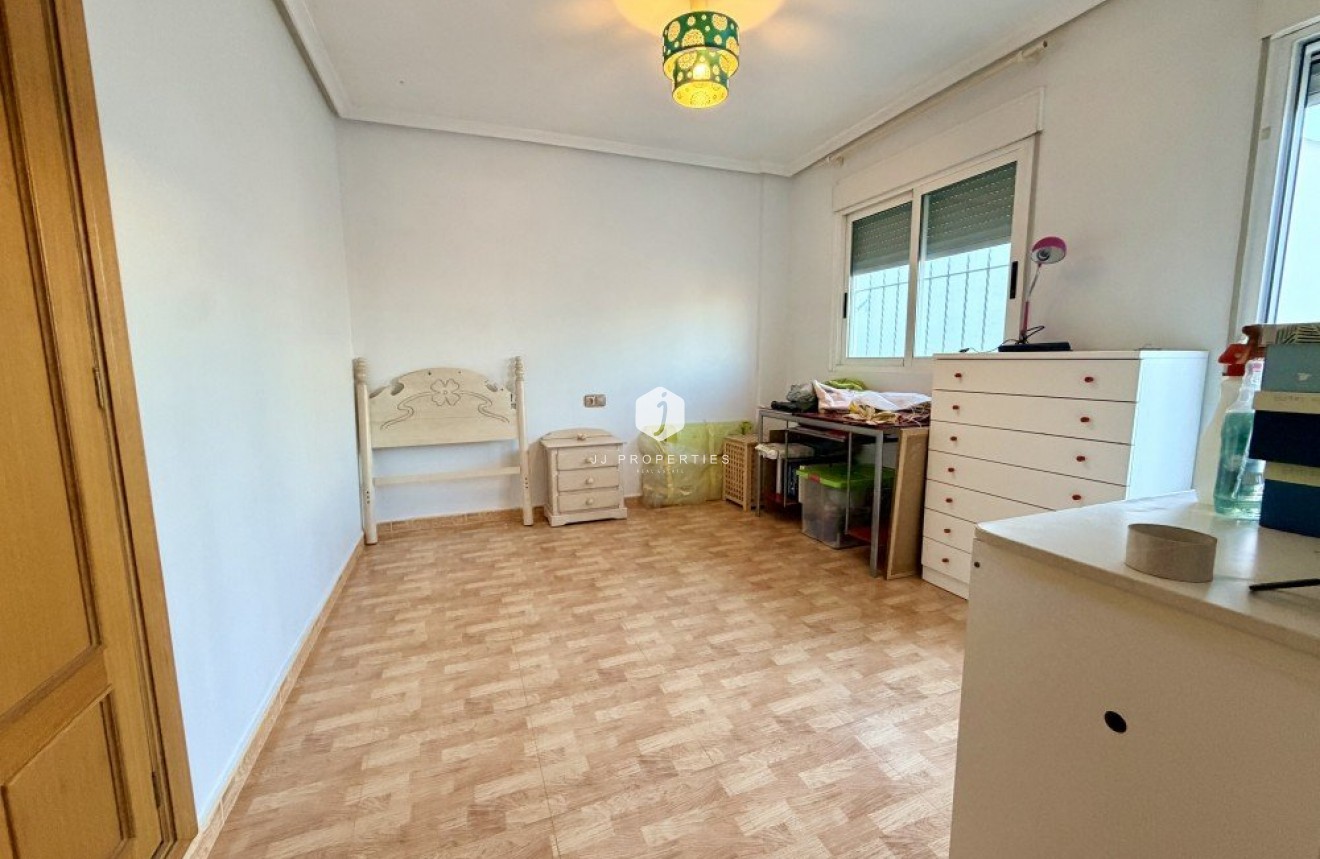 Resale - Chalet -
Formentera del Segura - Costa Blanca