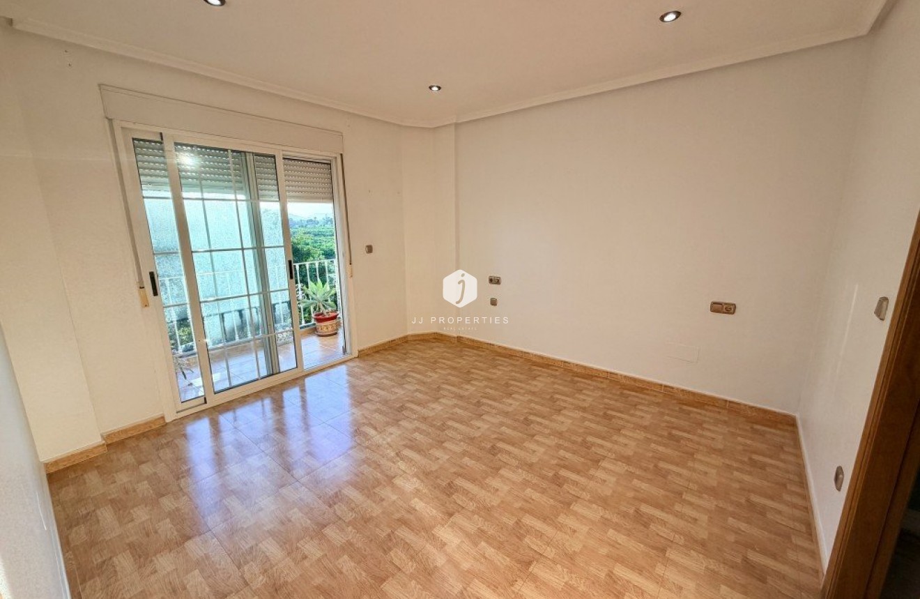 Resale - Chalet -
Formentera del Segura - Costa Blanca