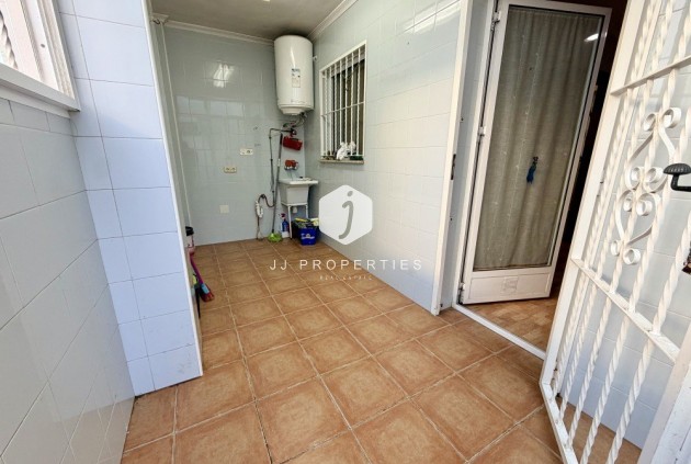 Resale - Chalet -
Formentera del Segura - Costa Blanca