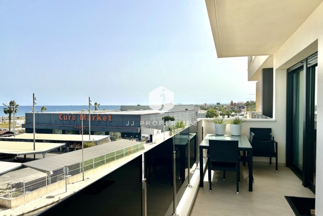 Resale - Apartment / flat -
Playa Flamenca - Costa Blanca