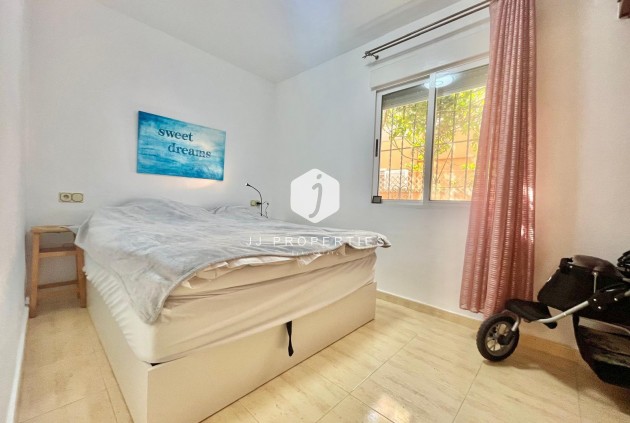 Resale - Villa -
Orihuela Costa - Los Almendros-la Florida