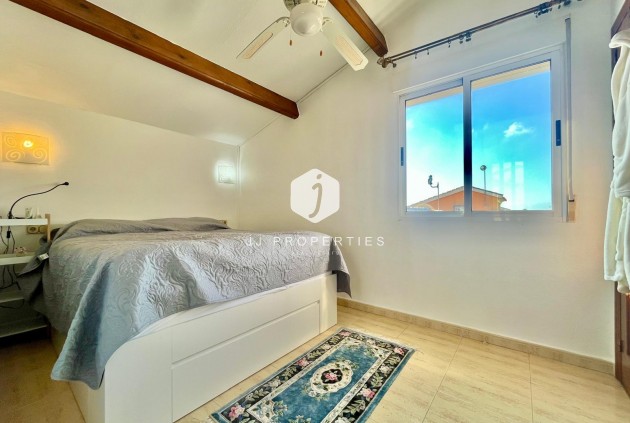 Resale - Villa -
Orihuela Costa - Los Almendros-la Florida
