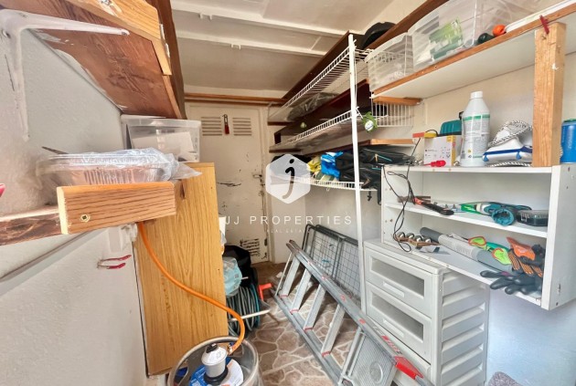 Resale - Villa -
Orihuela Costa - Los Almendros-la Florida