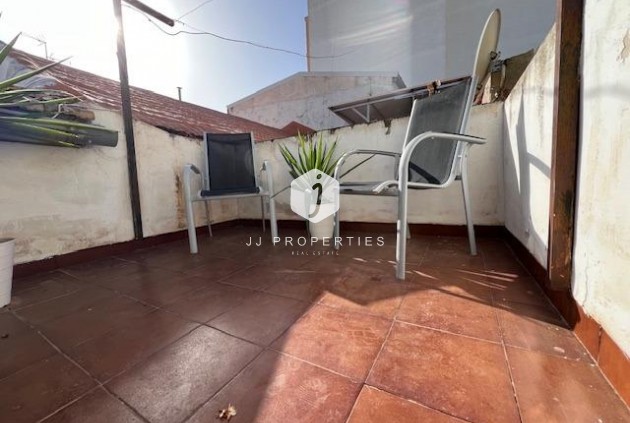 Tweedehands - Chalet -
Dolores - Centro