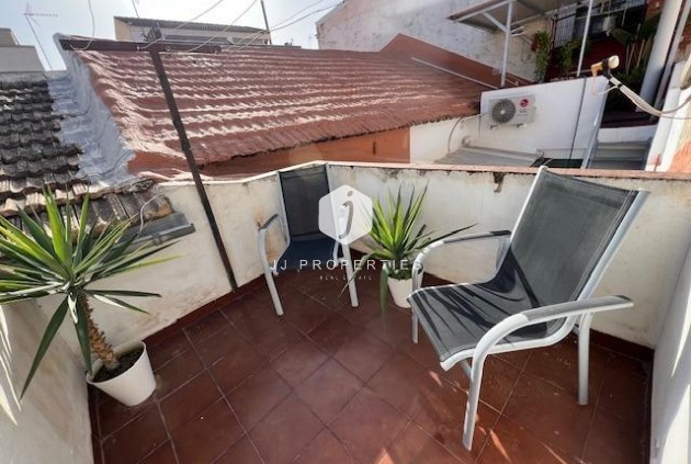 Tweedehands - Chalet -
Dolores - Centro