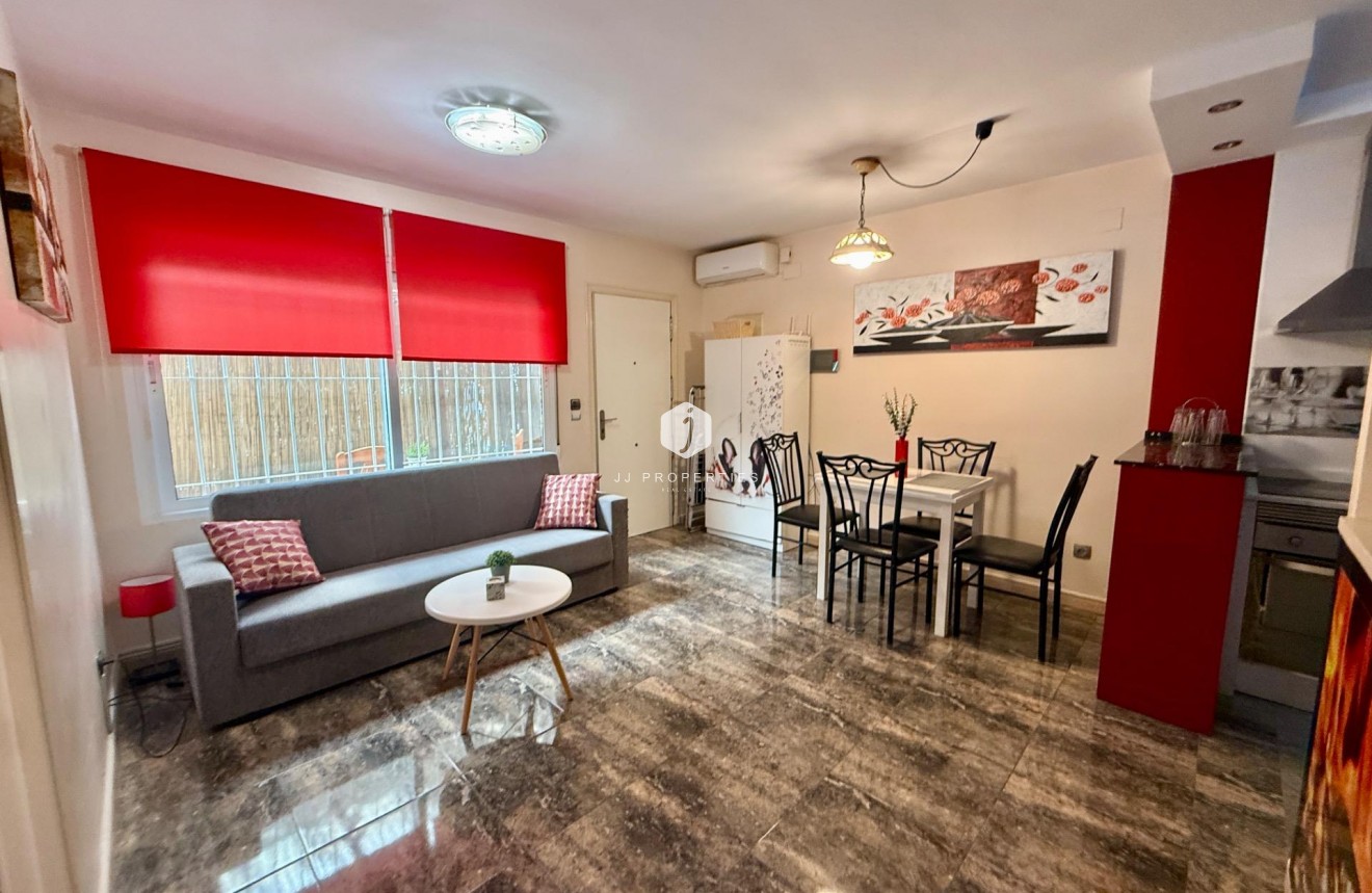Resale - Chalet -
Torrevieja - Carrefour