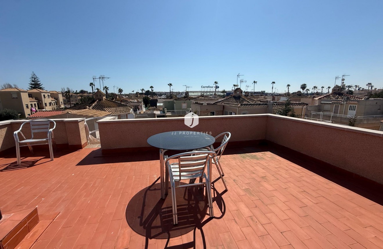 Resale - Chalet -
Torrevieja - Carrefour
