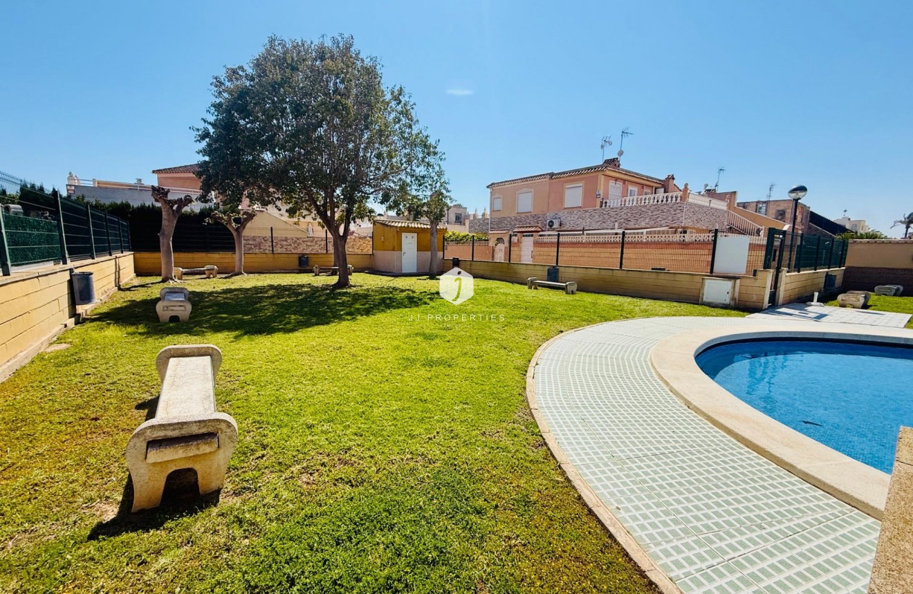 Resale - Chalet -
Torrevieja - Carrefour