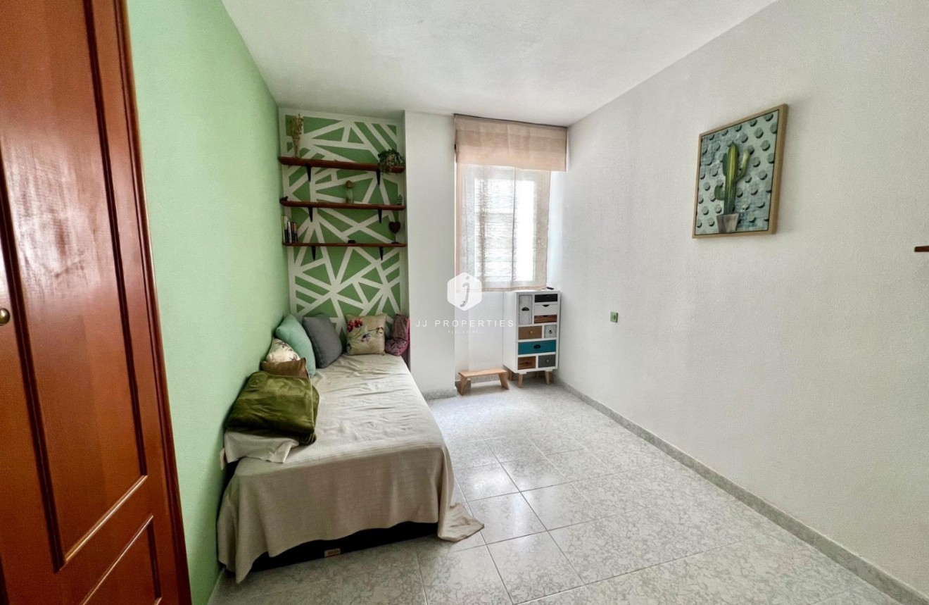 Long Term Rental - Apartment / flat -
Torrevieja - Playa del cura