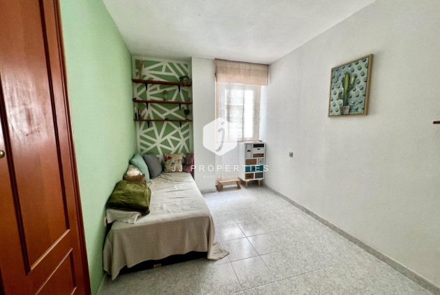 Long Term Rental - Apartment / flat -
Torrevieja - Playa del cura