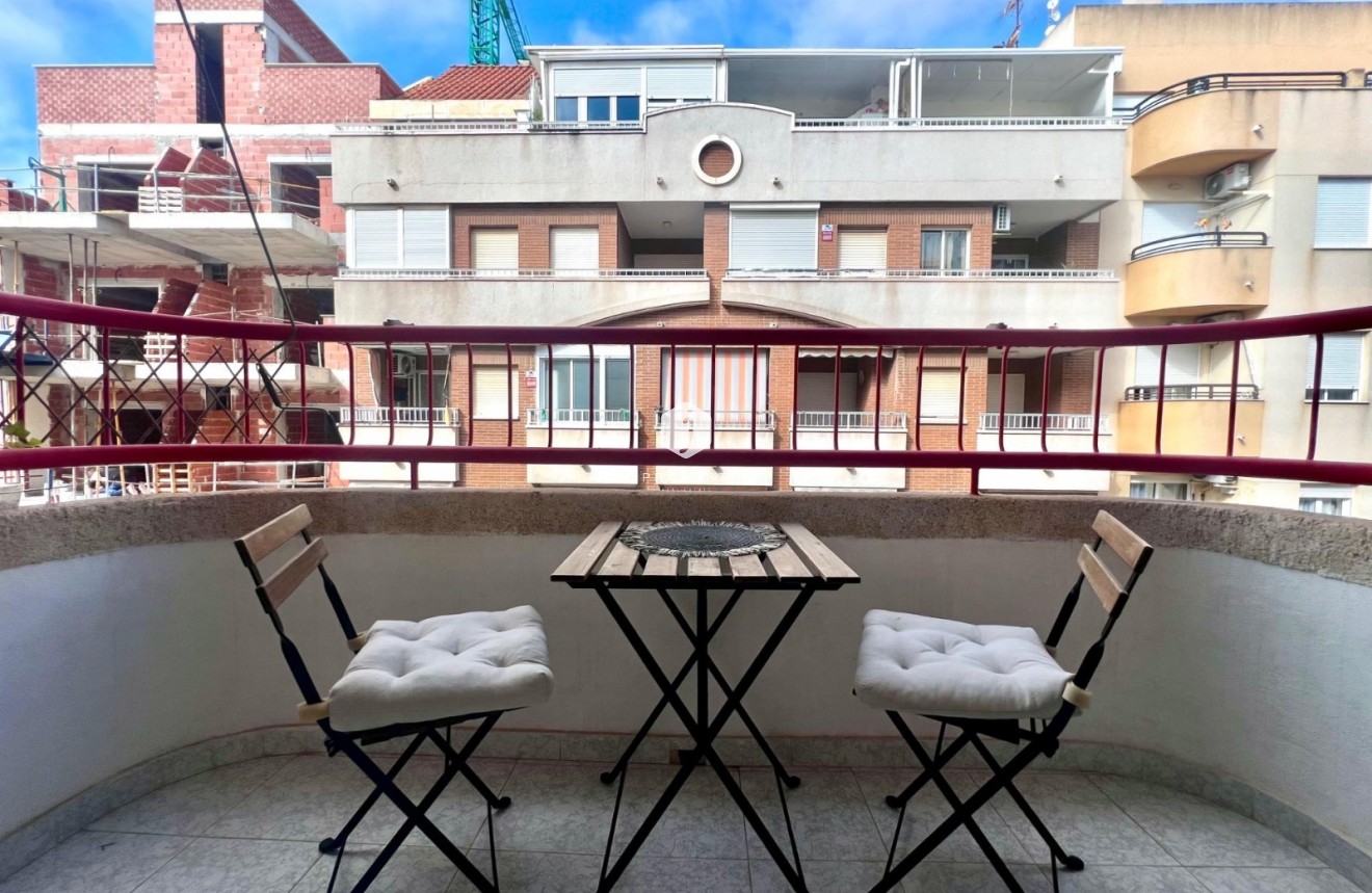 Long Term Rental - Apartment / flat -
Torrevieja - Playa del cura