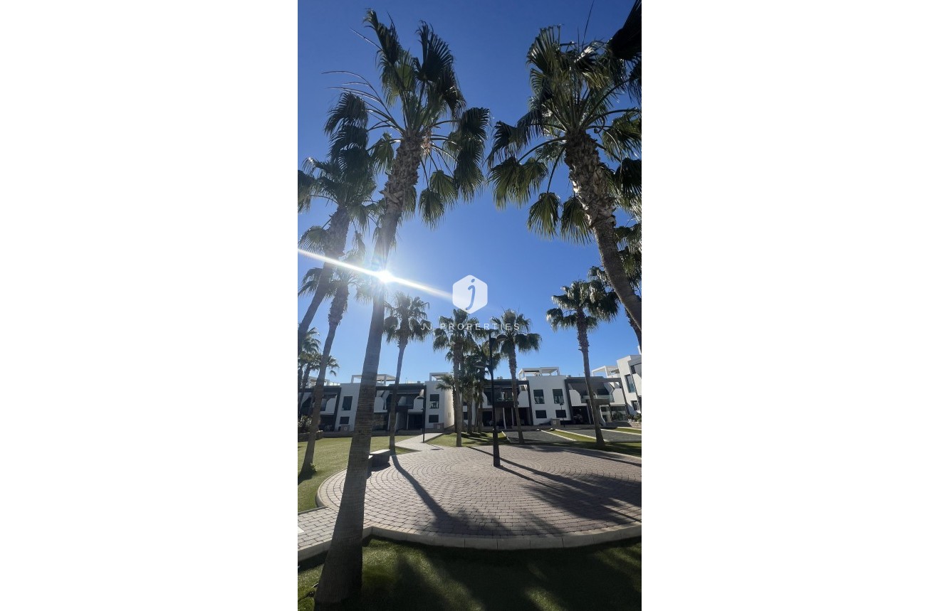 Resale - Apartment / flat -
La Zenia - Costa Blanca