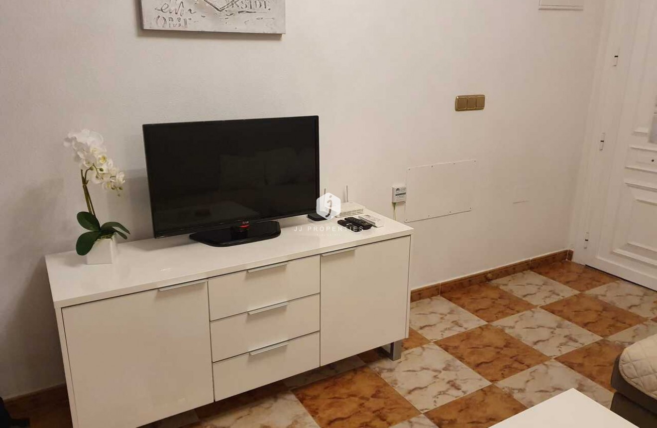 Aus zweiter Hand - Wohnung -
Cabo Roig - Costa Blanca