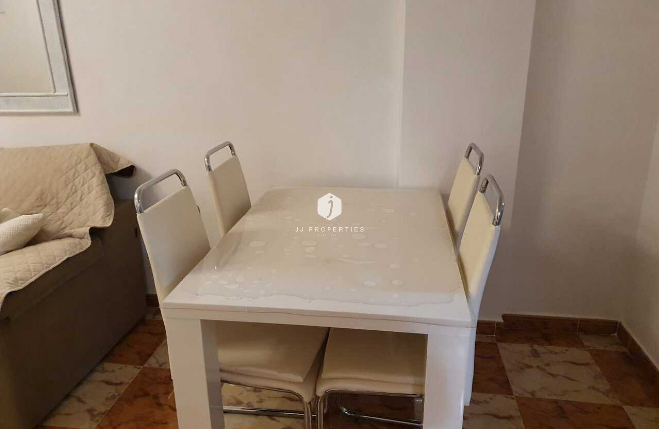Aus zweiter Hand - Wohnung -
Cabo Roig - Costa Blanca