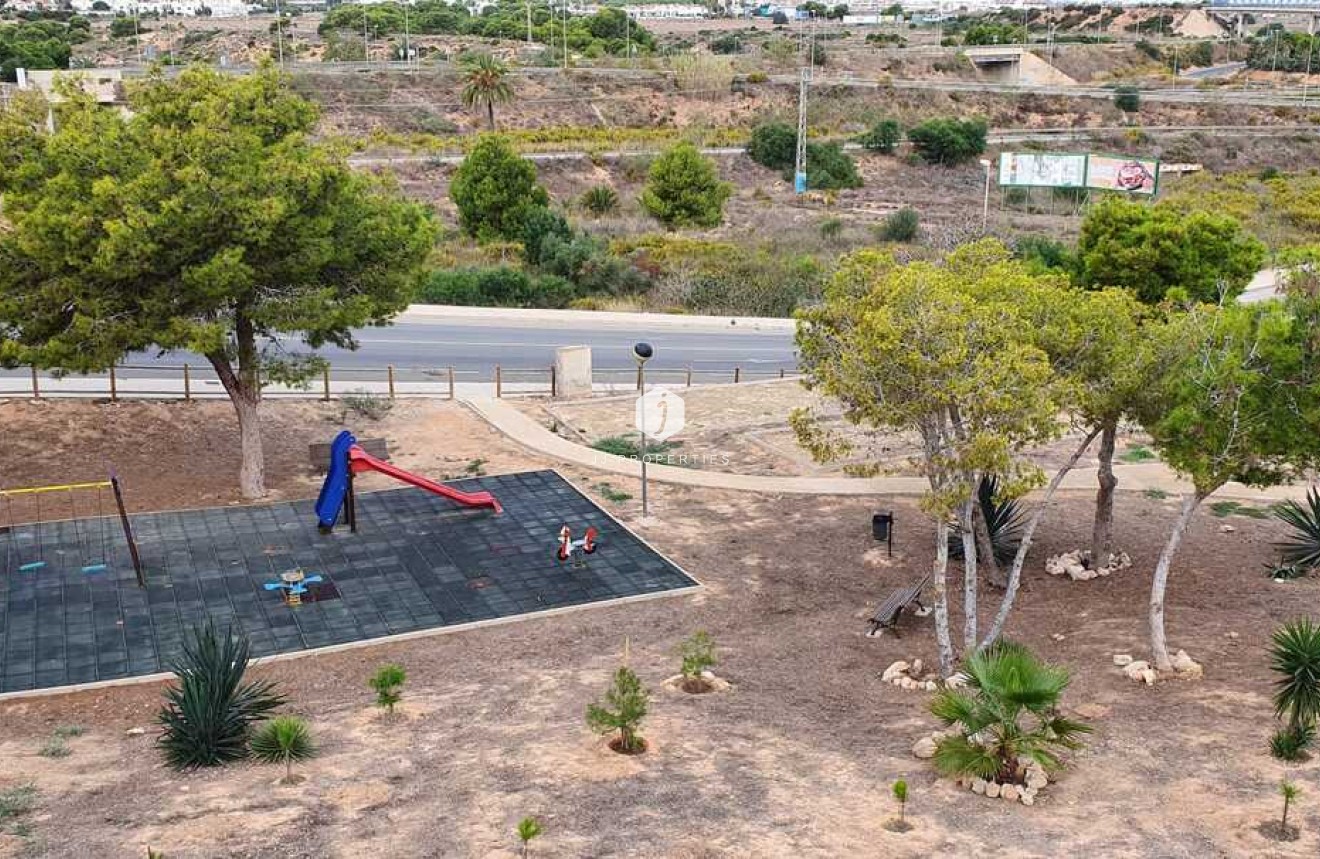 Aus zweiter Hand - Wohnung -
Cabo Roig - Costa Blanca