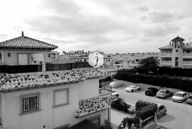 Aus zweiter Hand - Wohnung -
Cabo Roig - Costa Blanca