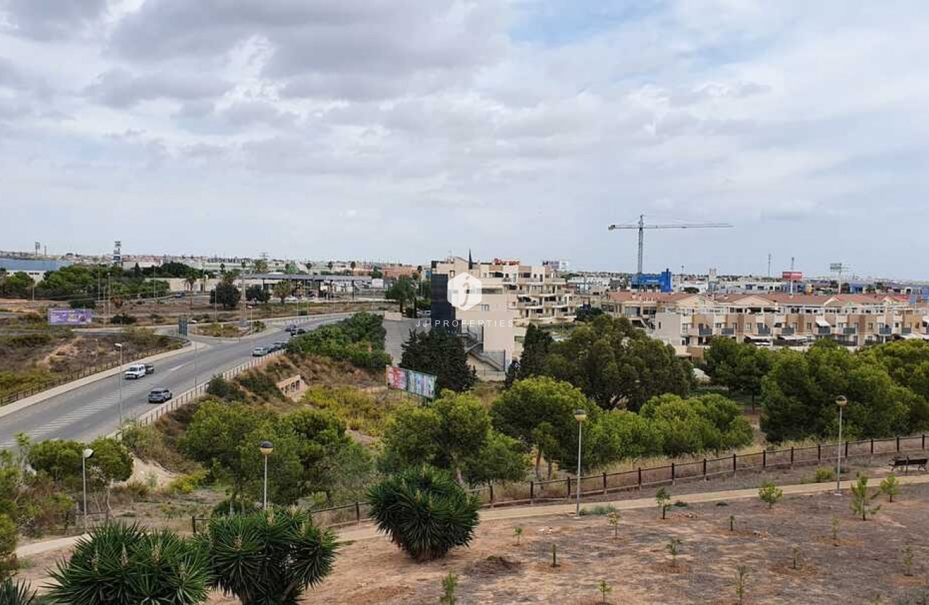 Aus zweiter Hand - Wohnung -
Cabo Roig - Costa Blanca