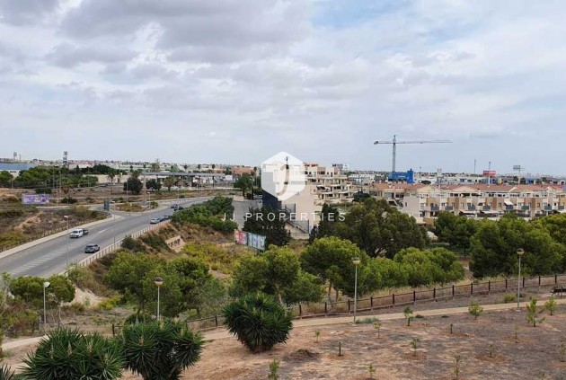 Aus zweiter Hand - Wohnung -
Cabo Roig - Costa Blanca
