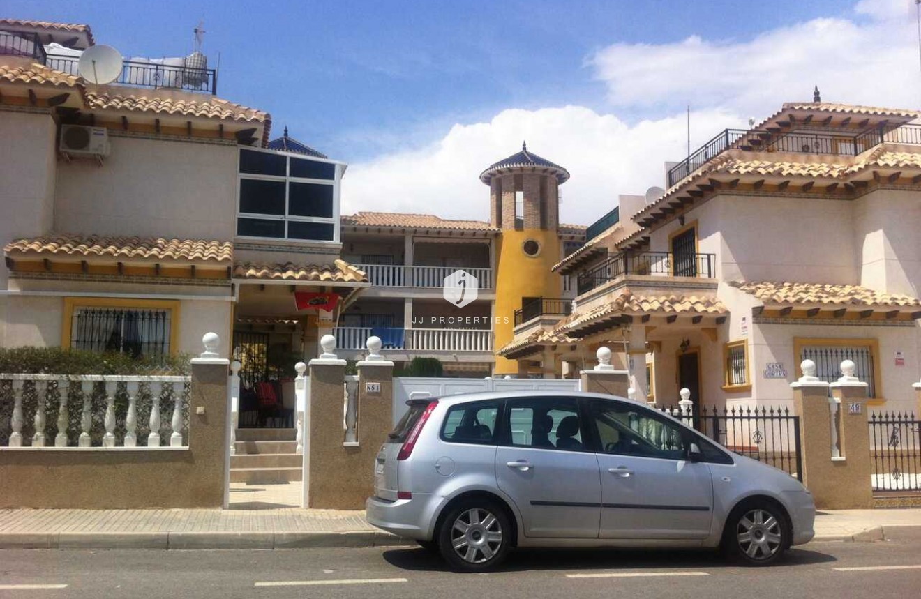 Aus zweiter Hand - Wohnung -
Cabo Roig - Costa Blanca