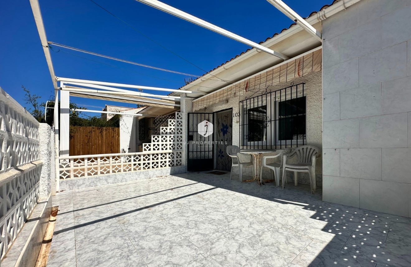 Z drugiej ręki - Szalet -
Guardamar del Segura - Costa Blanca