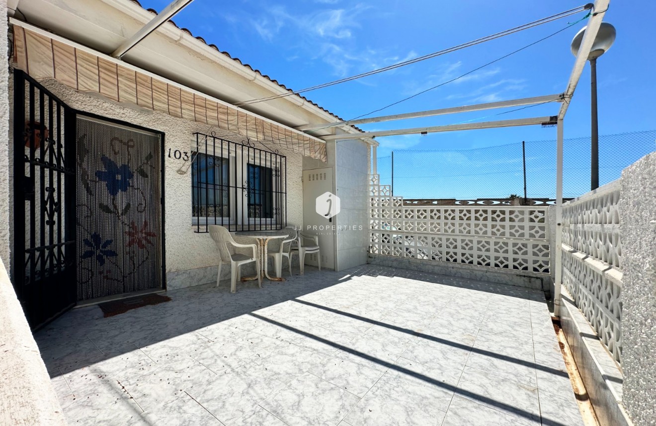 Z drugiej ręki - Szalet -
Guardamar del Segura - Costa Blanca