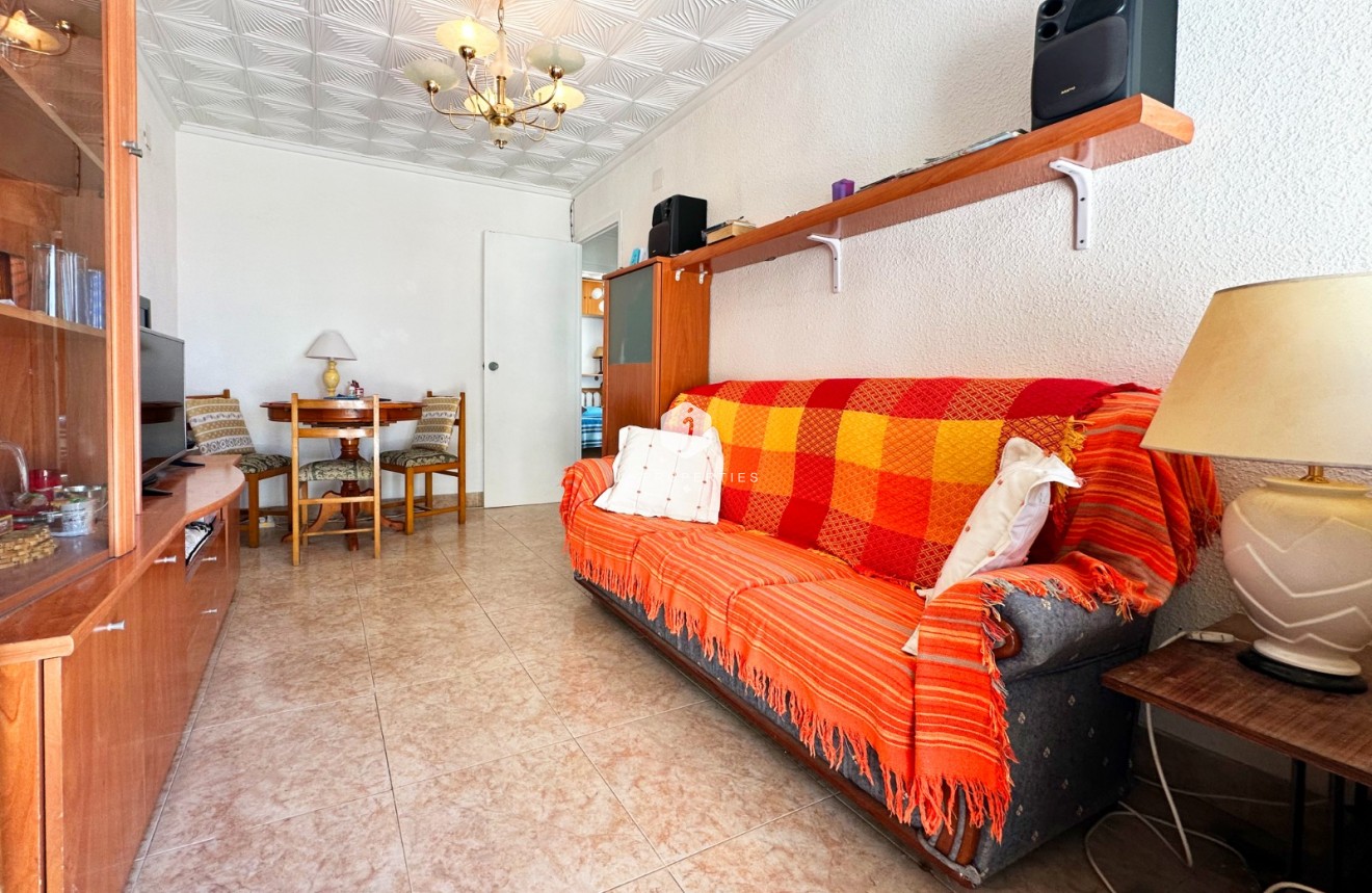 Z drugiej ręki - Szalet -
Guardamar del Segura - Costa Blanca