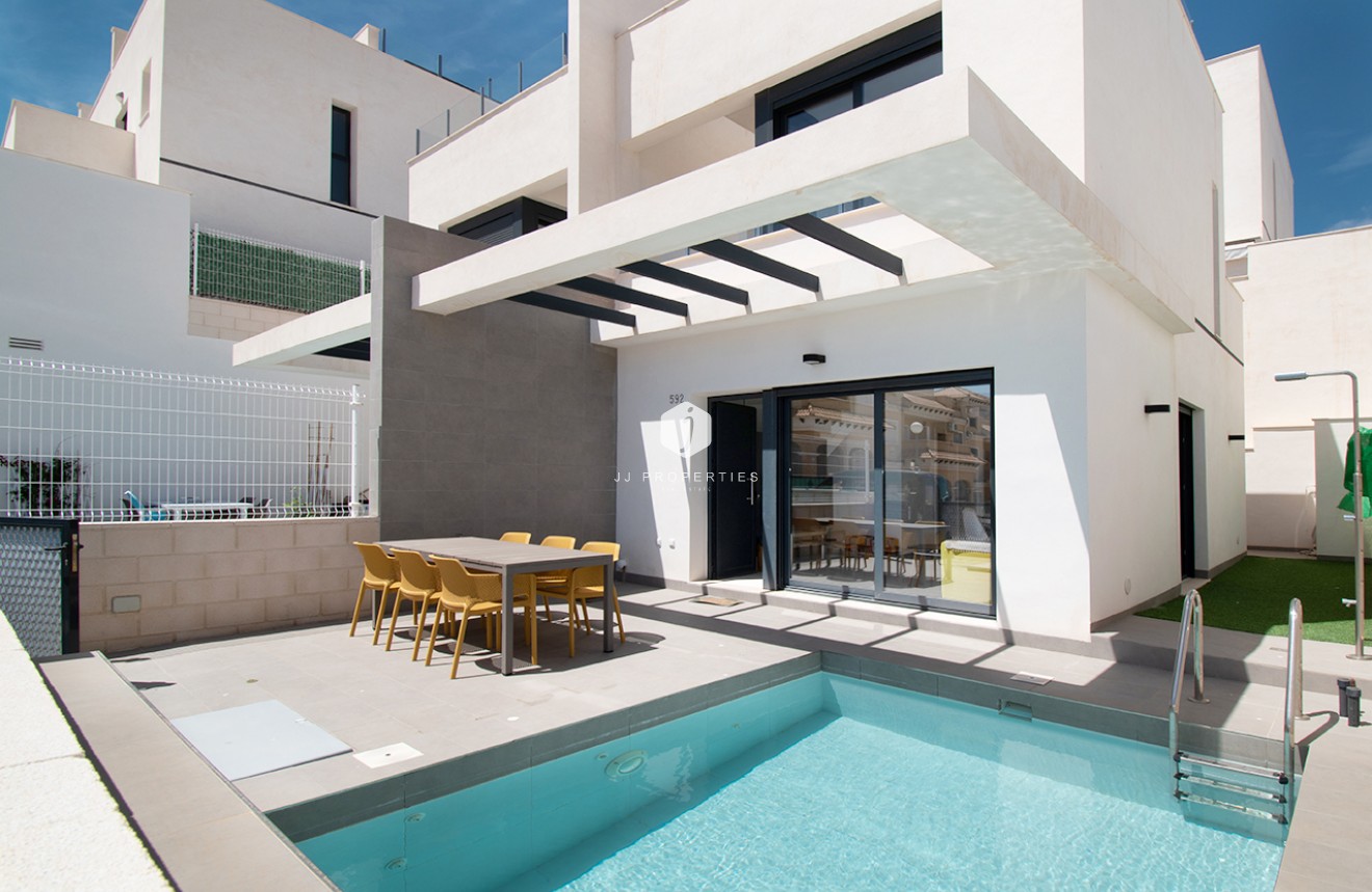 Resale - Chalet -
Orihuela Costa - pau26