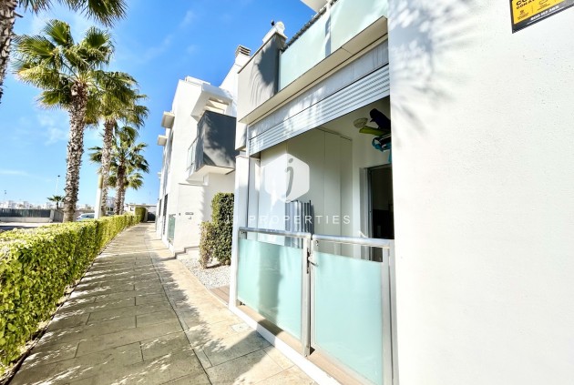 Resale - Apartment / flat -
Punta Prima - Costa Blanca