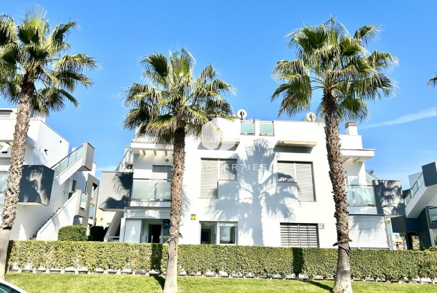 Resale - Apartment / flat -
Punta Prima - Costa Blanca