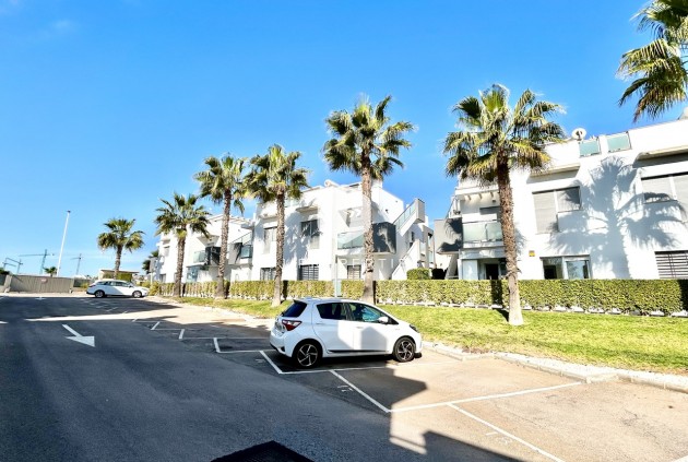 Resale - Apartment / flat -
Punta Prima - Costa Blanca
