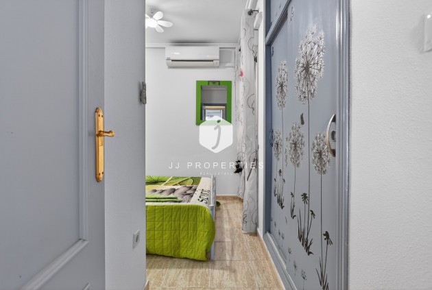 Resale - Apartment / flat -
Orihuela Costa - Costa Blanca