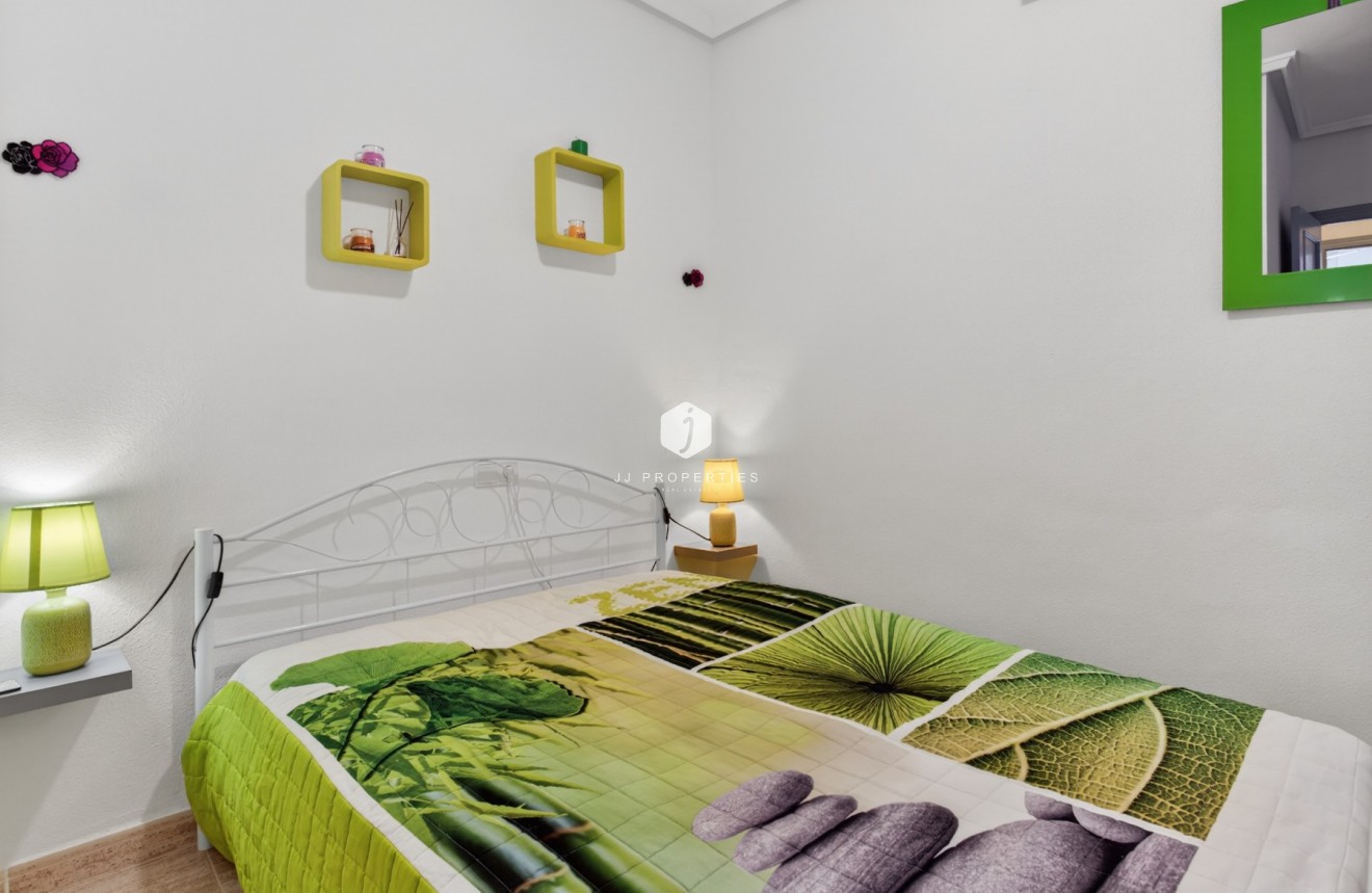 Resale - Apartment / flat -
Orihuela Costa - Costa Blanca