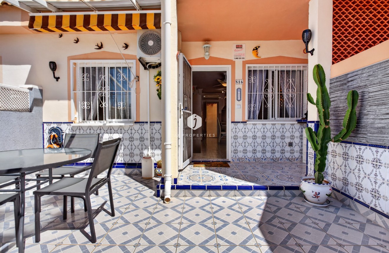 Resale - Apartment / flat -
Orihuela Costa - Costa Blanca